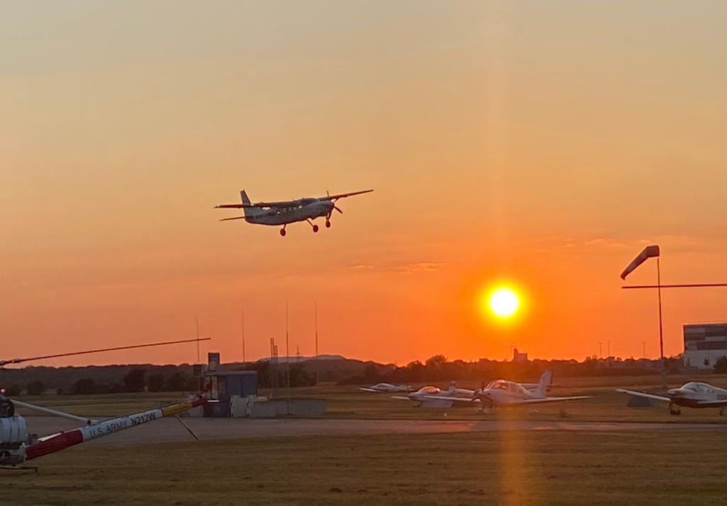 Sonnenuntergang Flugzeug